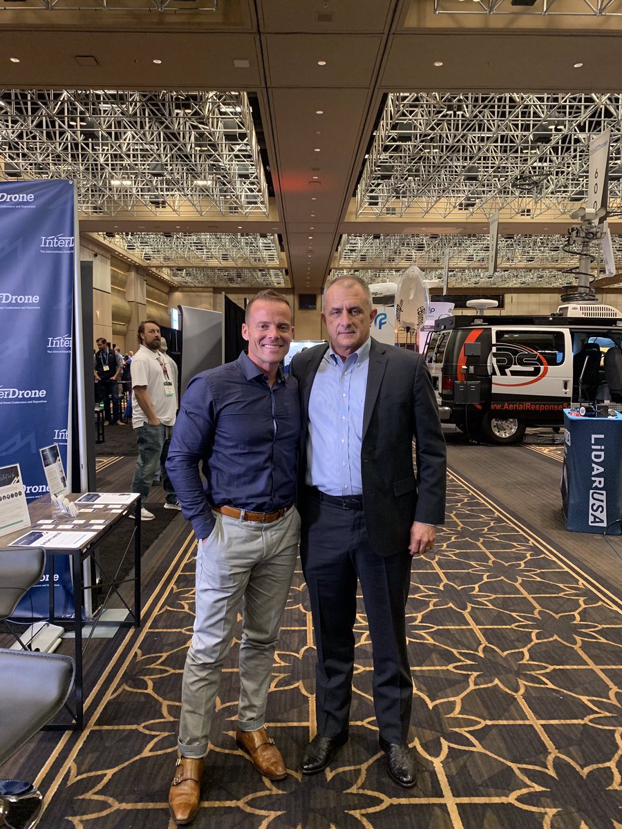 godroneup's tweet photo. @walkerteks and @colinguinn taking time to talk industry @InterDroneExpo. Follow the conversation @MarketScale.
#godroneup #teamwork #marketscaledrones https://t.co/UQq3HHbXL2