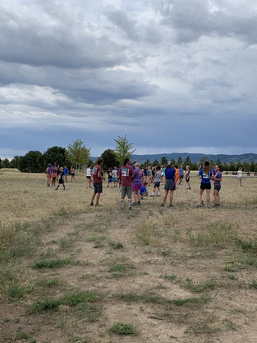 slbradley6's tweet photo. A bit of capture the flag #heritage elementary https://t.co/kp3QKGlMSU