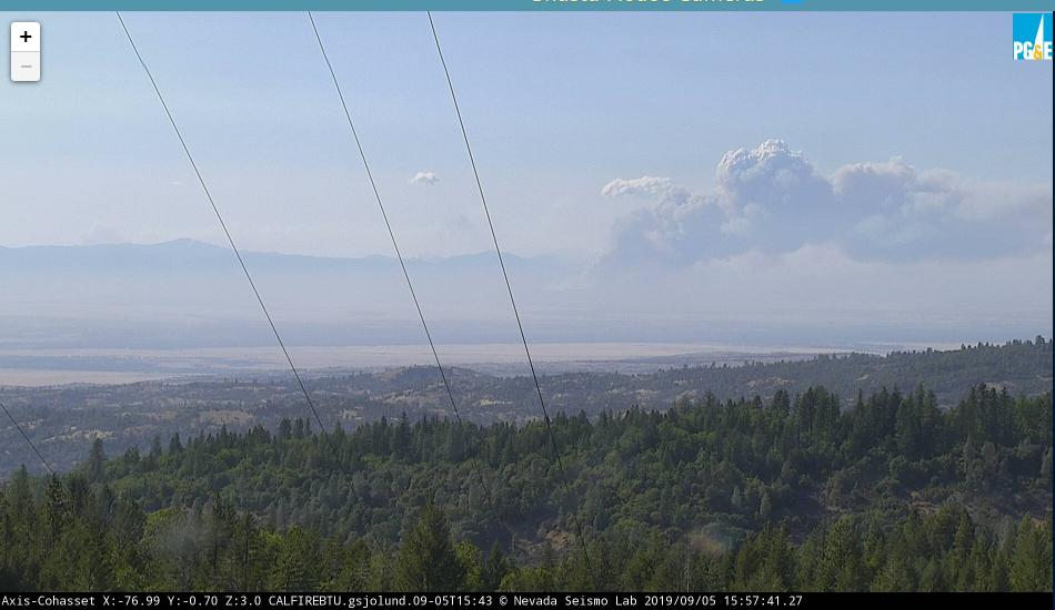 CAFireScanner's tweet image. #RedBankFire (Tehama Co) - Visible on multiple cameras @ alertwildfire.org/shastamodoc/in…

(Note the other visible column in this pic, there are multiple fires behind the Red Bank Fire within forests).