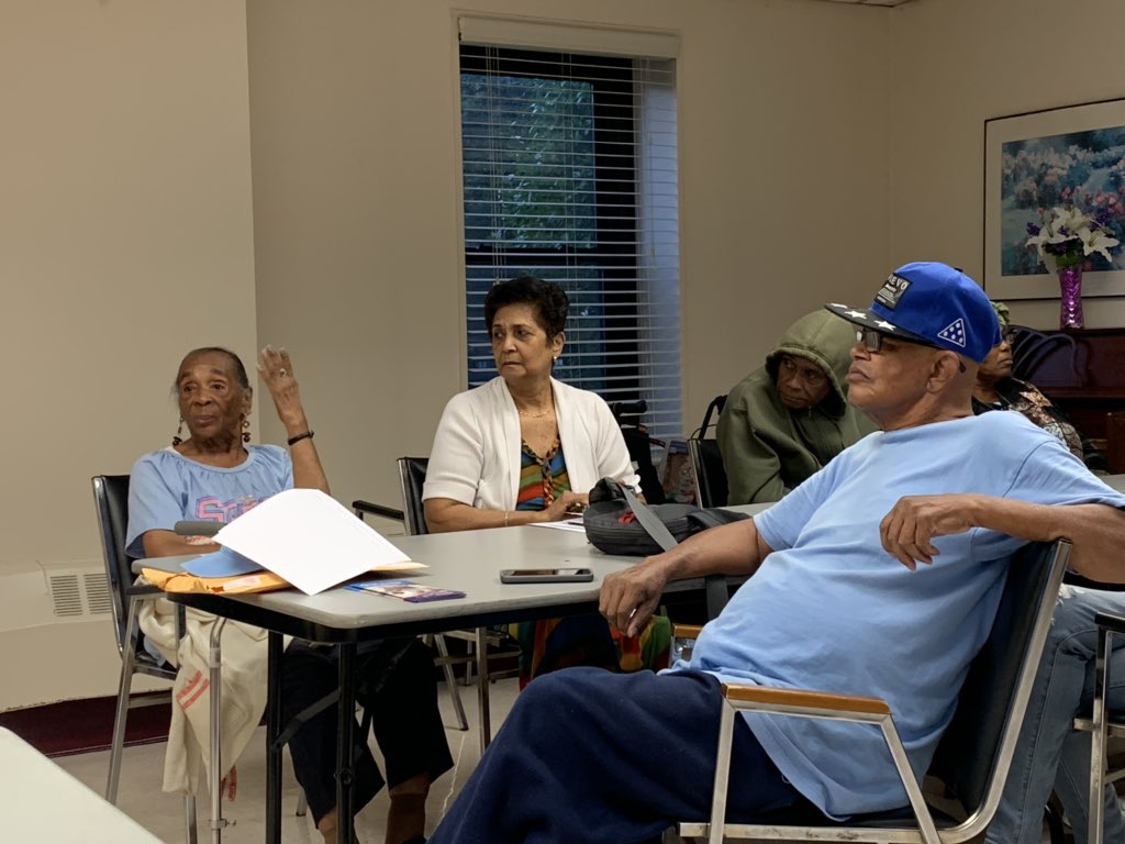 BrottonBenjamin's tweet photo. @nychange at 155 Greenwich Street Tenant Association Meeting talking about building issues .@housing4allNY #TenantThursday https://t.co/9SsrtFzmel