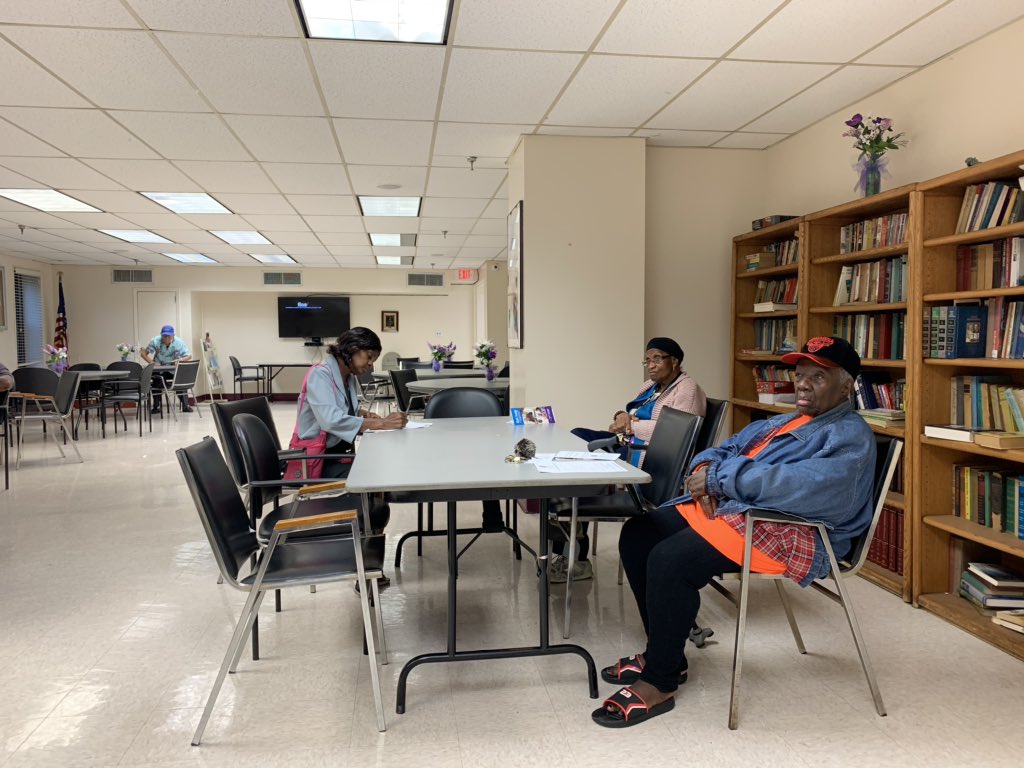 BrottonBenjamin's tweet photo. @nychange at 155 Greenwich Street Tenant Association Meeting talking about building issues .@housing4allNY #TenantThursday https://t.co/9SsrtFzmel