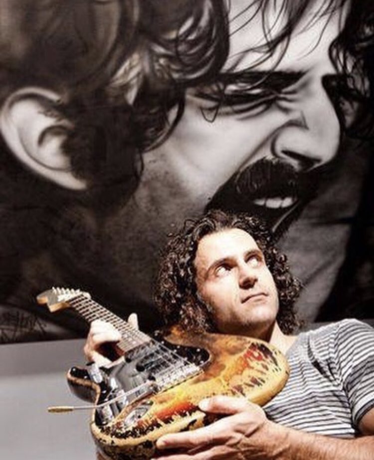 Happy birthday Dweezil Zappa 