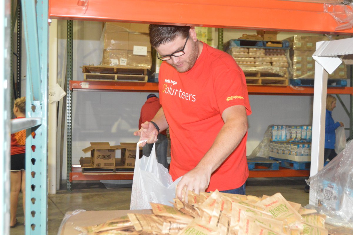 NDFoodBank's tweet photo. We were thrilled to welcome Rick Electric and @WellsFargo to the #greatplainsfoodbank volunteer center for #PACKATHON2019! Thank you for what you do in the fight to end hunger! #HungerActionMonth #HeartsSolveHunger https://t.co/mwCpqgMyTi