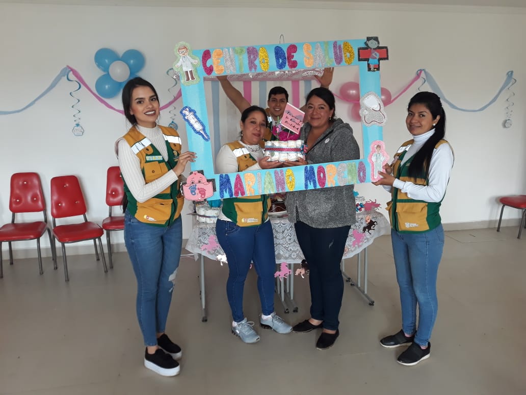 Juanpvintimilla's tweet photo. Equipo de Salud de Mariano Moreno comprometido con la atencion de las mujercitas en periodo de Gestacion, medico del barrio en todos los rincones de la poblacion https://t.co/WnvM1PwaeP