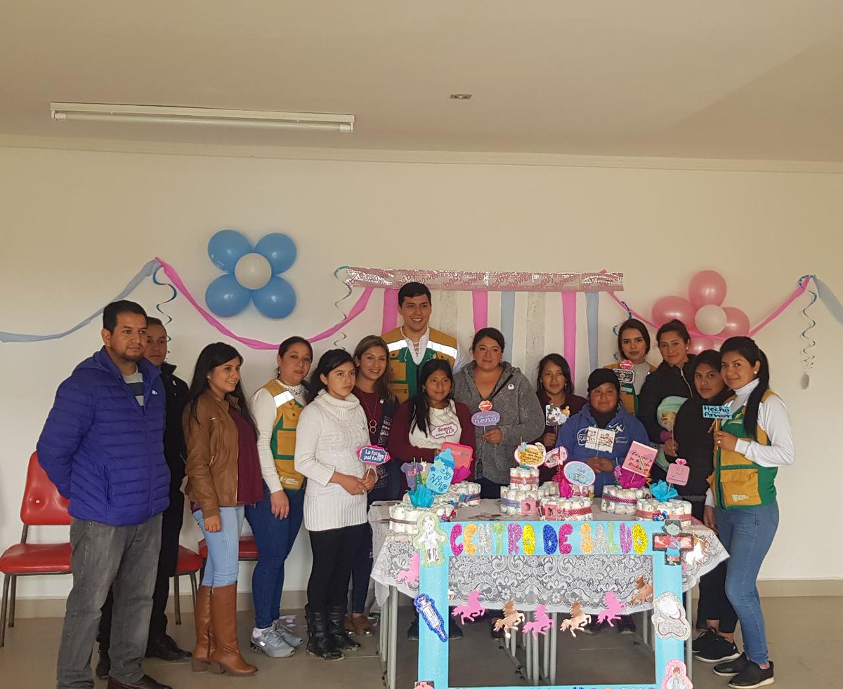 Juanpvintimilla's tweet photo. Equipo de Salud de Mariano Moreno comprometido con la atencion de las mujercitas en periodo de Gestacion, medico del barrio en todos los rincones de la poblacion https://t.co/WnvM1PwaeP