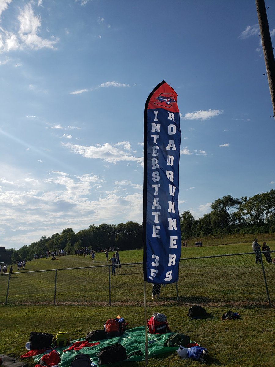 CoachOak's tweet photo. @greenapplegrove Check out this upgrade. They ran well. 4 medals. https://t.co/DjQlDKikaB