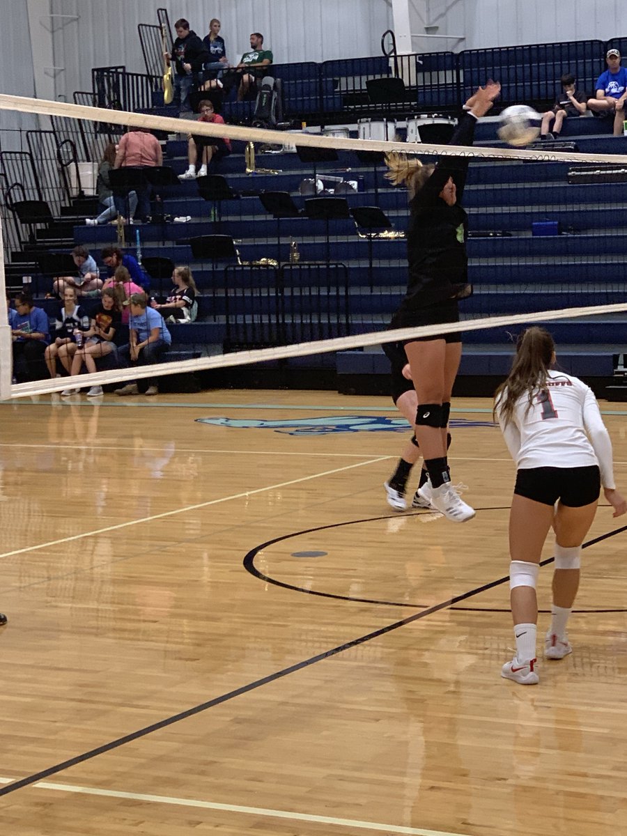 MaywoodSchool's tweet photo. MHC beats Rawlins Co. in the 2nd set 25-17 and sweeps the match 2-0. @HCPublicSchools #wolfpackvb https://t.co/Su8NdKjZLY