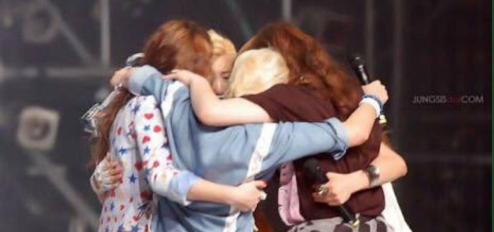 meuxreveluv's tweet photo. a letter to f(x);a thread

#10beautifulyearswithfx
#에프엑스와_함께하는_아름다운_10주년 https://t.co/xWM8TOXVkd