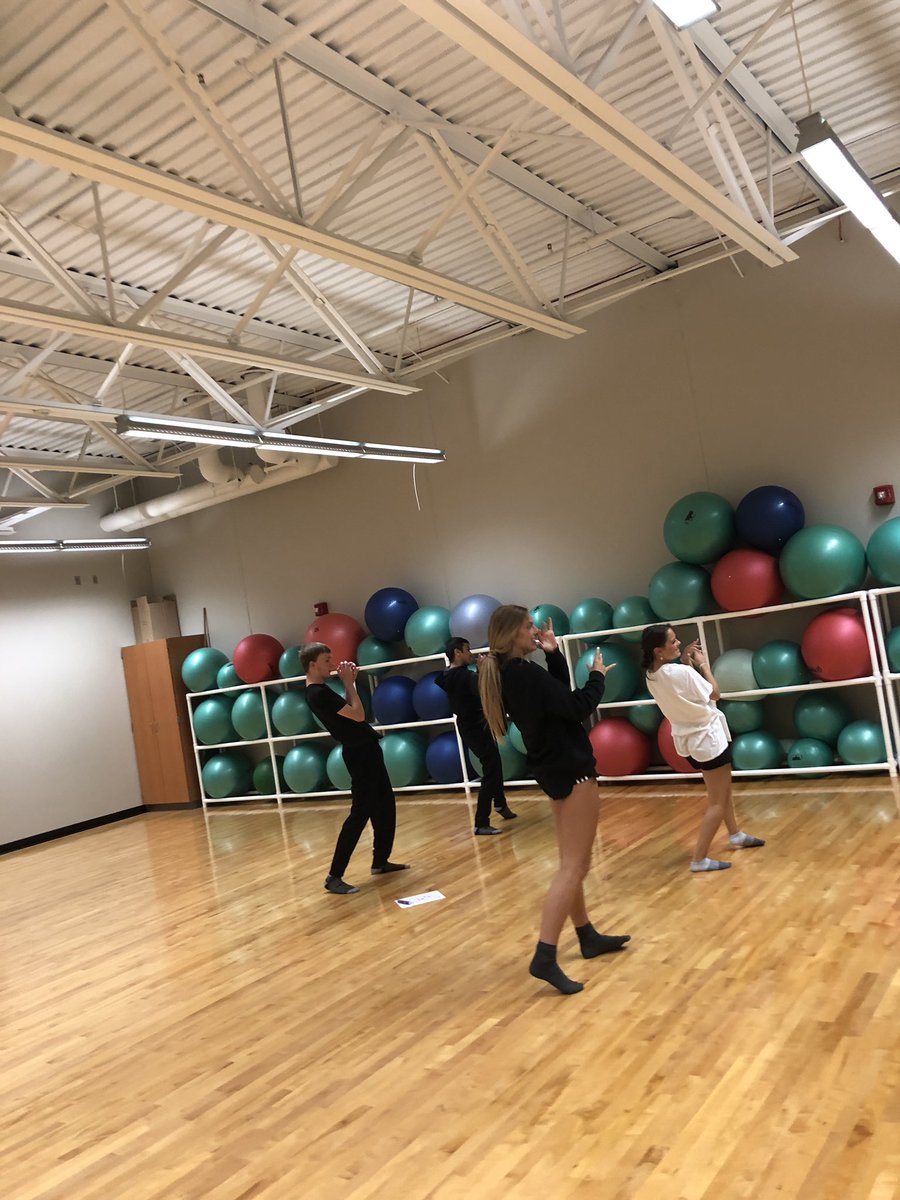 MsKienberger's tweet photo. FHS’s first dance class!!! These kids are amazing. I can’t wait to see what we create this trimester. #ndeo #danceeducation #FHSdance #dancemn https://t.co/NXUTHVFjJJ
