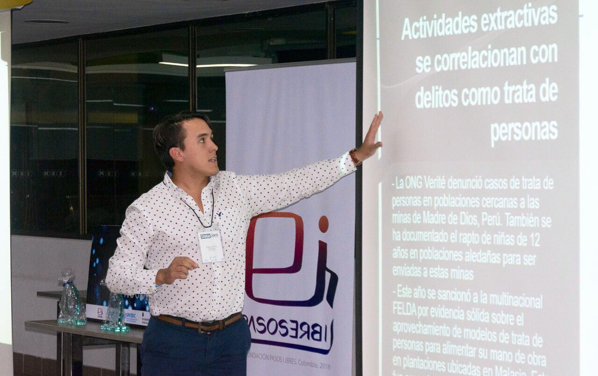 UNODCROCOL's tweet photo. #Entérate 📢 | 8️⃣0️⃣ estudiantes y profesionales de múltiples disciplinas tuvieron el reto de proponer proyectos innovadores para resolver desafíos en materia de prevención, investigación y asistencia a víctimas del delito de #TrataDePersonas ➡️ https://t.co/0W4C5gmPwK https://t.co/b2hg8ajR51