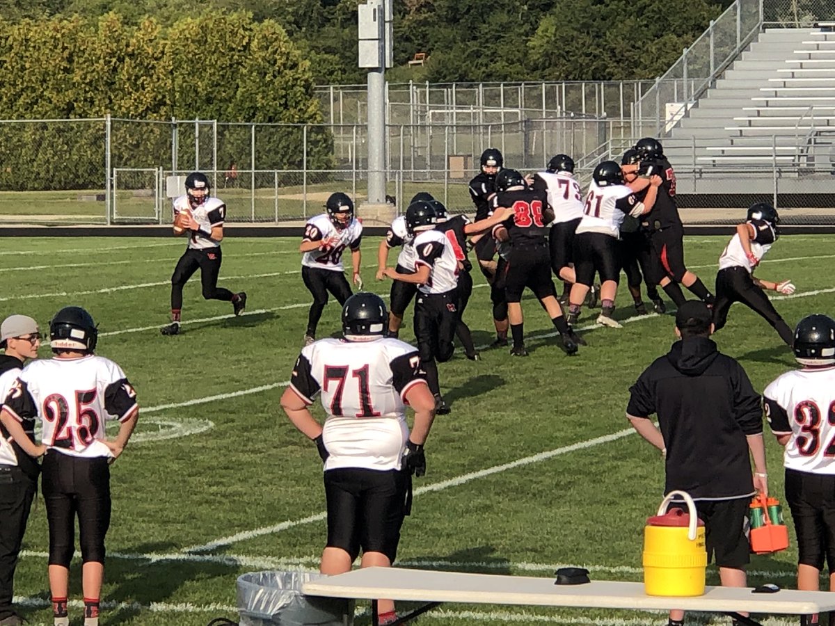 EmilySchoen7's tweet photo. Great job Milton RedHawks JV2...tough loss! Proud of you all! https://t.co/liOBt8md7j