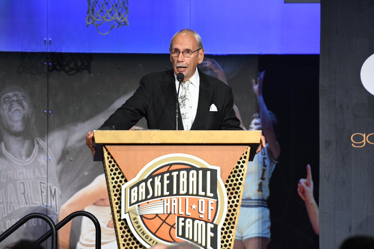 #RT @NBA: RT @Hoophall: Congratulations to @Ohmeomy for receiving the Curt Gowdy Electronic Media Award. #GowdyAward