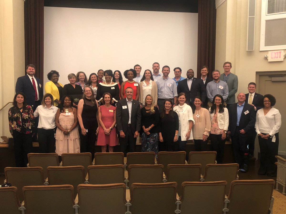 KinnEducates's tweet photo. Proud graduate of @Mobile_UnitedAL Leadership Mobile Class! Team Education spotlighted @MobilePublicSch Signature Academies...positive narrative on #LearningLead in MCPSS #Bestclassever @ThreadgillMCPSS @empowermcpss @DicksonTigers https://t.co/V17sH8D07b