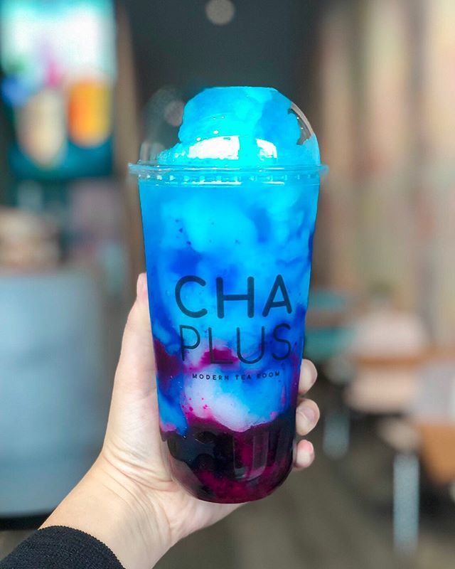 cfooodie's tweet photo. This was abso-DRAGON-fruitly awesome! 😍 #shotoniphone
💙 Lychee dragonfruit slush $6.5
#chaplus #slushie #dragonfruit #lychee #bobatea #slushies #bubbletea #bubbletealover #boba #drinksTO #bubbleteatime #bobalife #blogTO #torontoeats #tastet… https://t.co/AHGVHLQuf6 https://t.co/BLF2OWOxcM