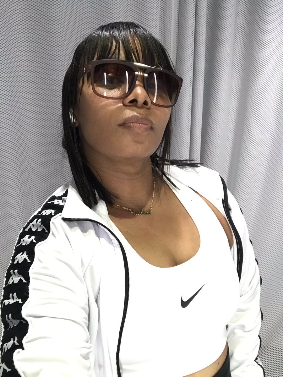 nilimonicky's tweet photo. Love my sports bra by @NikeNYC thanks to @TheCurvyCon #curvycon #nikenyc #sportchangeseverything https://t.co/zlsEm8eXNu