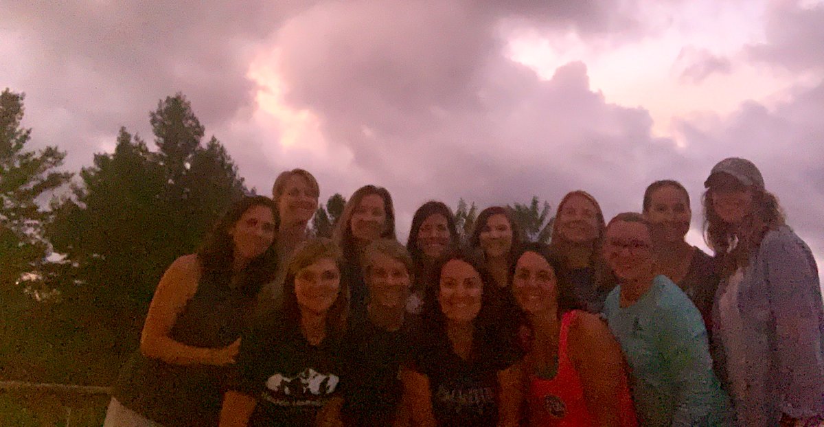 FiALexBRR's tweet photo. We are here! Ready to go. Girls weekend gone wrong! Let’s do this! @FiALexBRR @FiALexSC #hillyeahwereready https://t.co/uz67bpraUV