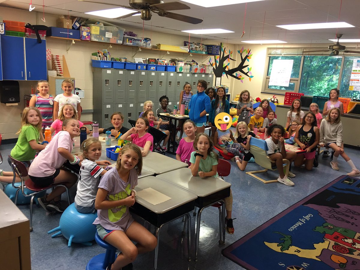 MissVaughn105's tweet photo. We have 32 dedicated, brave, amazing leaders who have chosen to join GIRLS ON THE RUN!! We’ve had a terrific start to our season! More fun to come!!! #nullwildcats @gotrstl @LKeebey https://t.co/f5yvHWzgkY