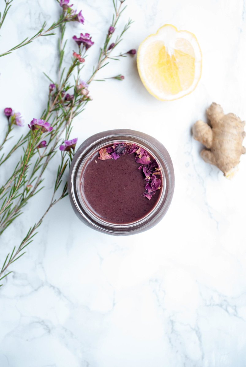 This immune support smoothie has some of our favourite ingredients: reishi mushrooms, ginger, and of course, our PureFood C nutritional booster. 

One scoop of PureFood C has as much vitamin C as 20 organic 🍋🍋!

Get the recipe here: bit.ly/2HhDAbB

#smoothie #vitaminc