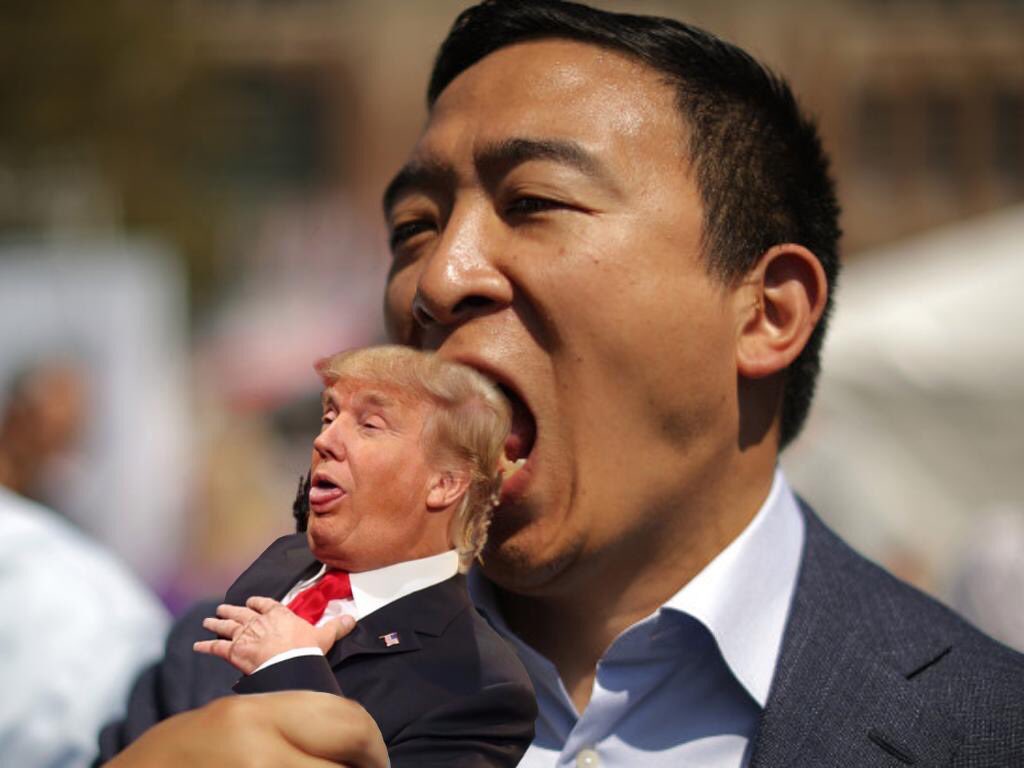HobinLight's tweet photo. @GOP #YangGang #comingforyou #betterwatchout #trumpwonttweetatyang #heisscared #heknows #FreedomDividend #MATH #UBI #FTW https://t.co/Zqcupkj82R