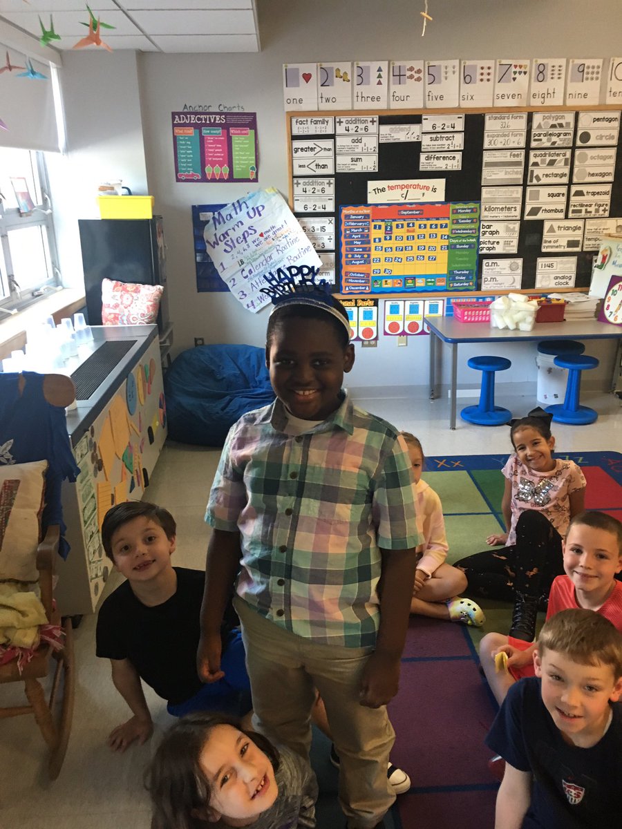 ChristineBemis2's tweet image. Thank you @Buncee &amp;amp;  #Bunceechat folks! Great chat! Best regards to you all esp our class visitors @cesca_buncee @BunceeBryan ❤️

Have a great weekend, everyone!