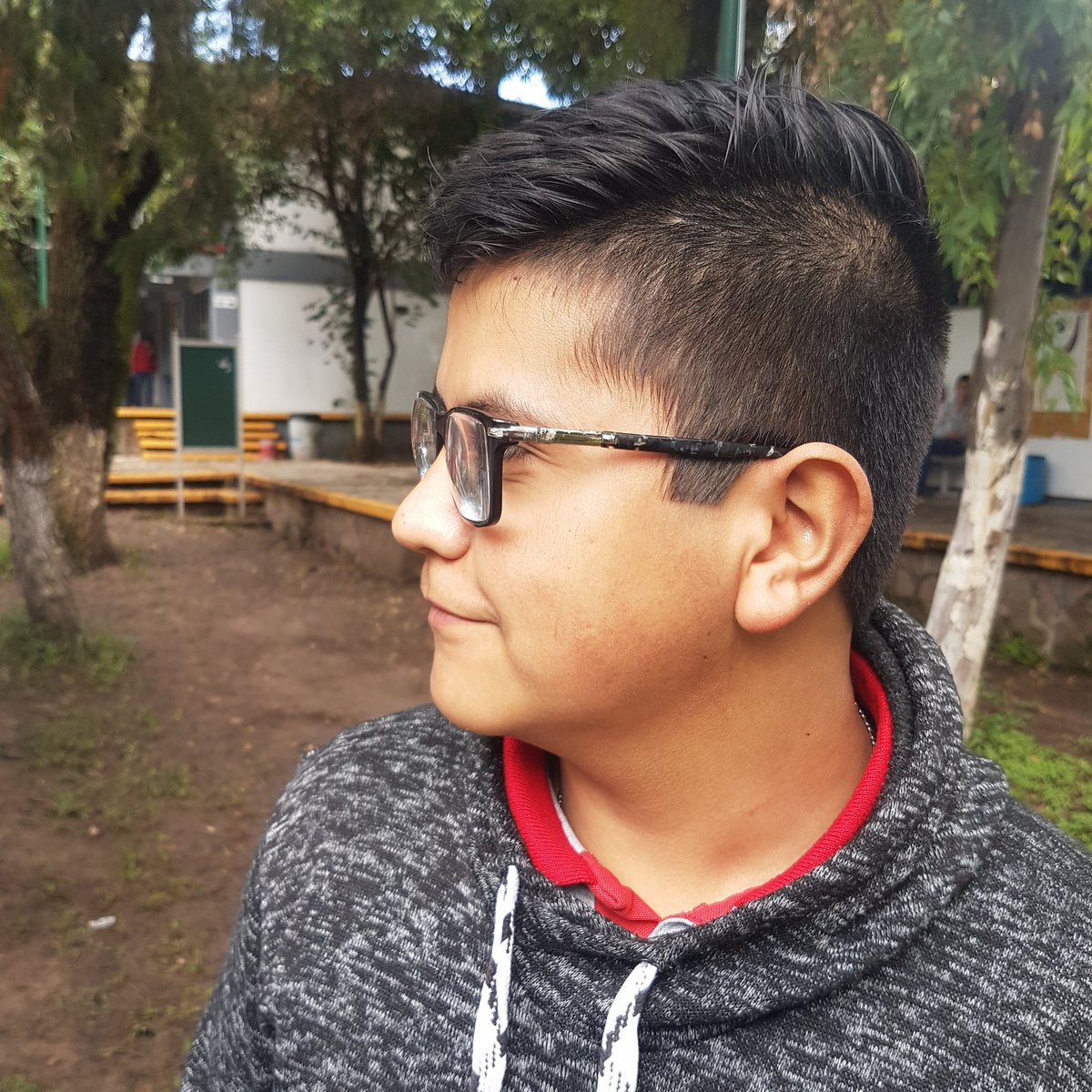 Puta madre con los lentes!