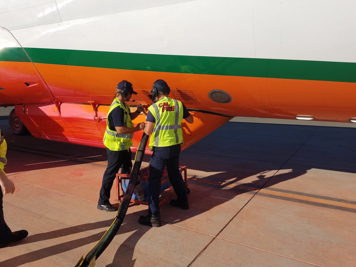 CALFIRE_ButteCo's tweet image. The Chico Air Attack Base is supporting the #RedBankFire. Just reloaded Tanker 101, an MD87, with 3000 gallons of retardant and it's headed back to #Tehama County.
