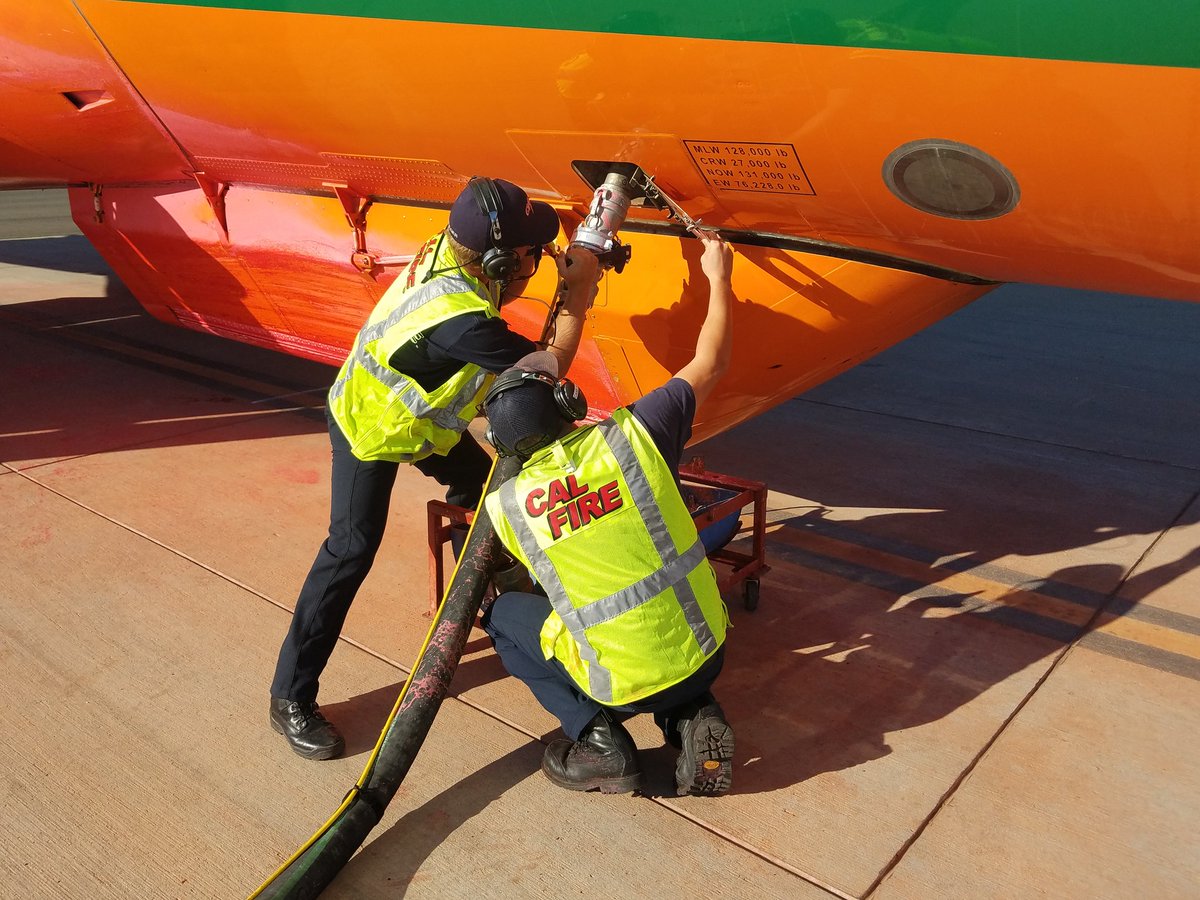 CALFIRE_ButteCo's tweet image. The Chico Air Attack Base is supporting the #RedBankFire. Just reloaded Tanker 101, an MD87, with 3000 gallons of retardant and it's headed back to #Tehama County.