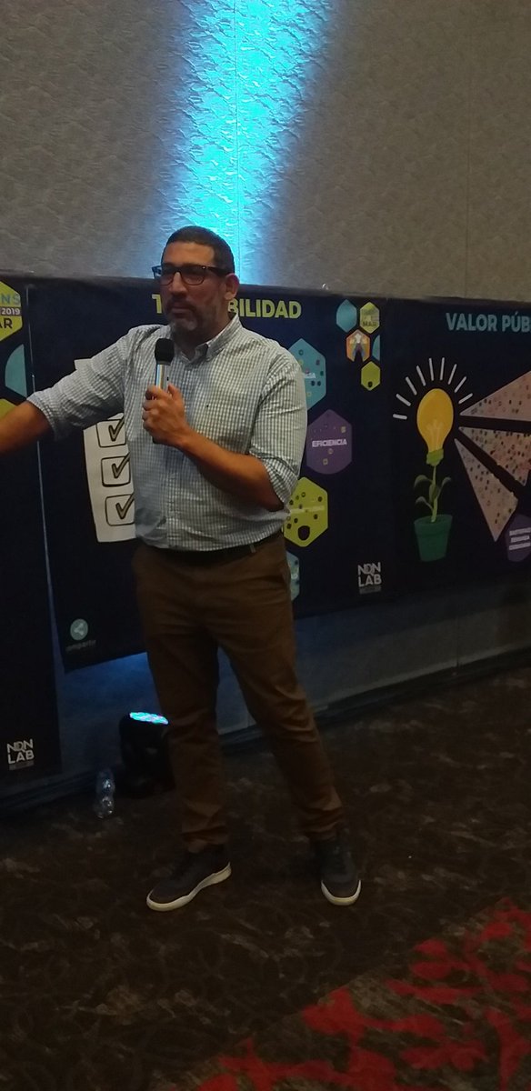 CxTransparencia's tweet photo. ¡Los mejores facilitadores de la historia vinieron de Argentina para estar con nosotros en Cancún! Gracias a @LautaroAragon @NegroFigueroa13 @NQN_LAB #MapeoDeOSCAnticorrupción #DeSurANorte #AbajoLaCorrupción ¡Falta 1 día! https://t.co/akNnt1uFCu
