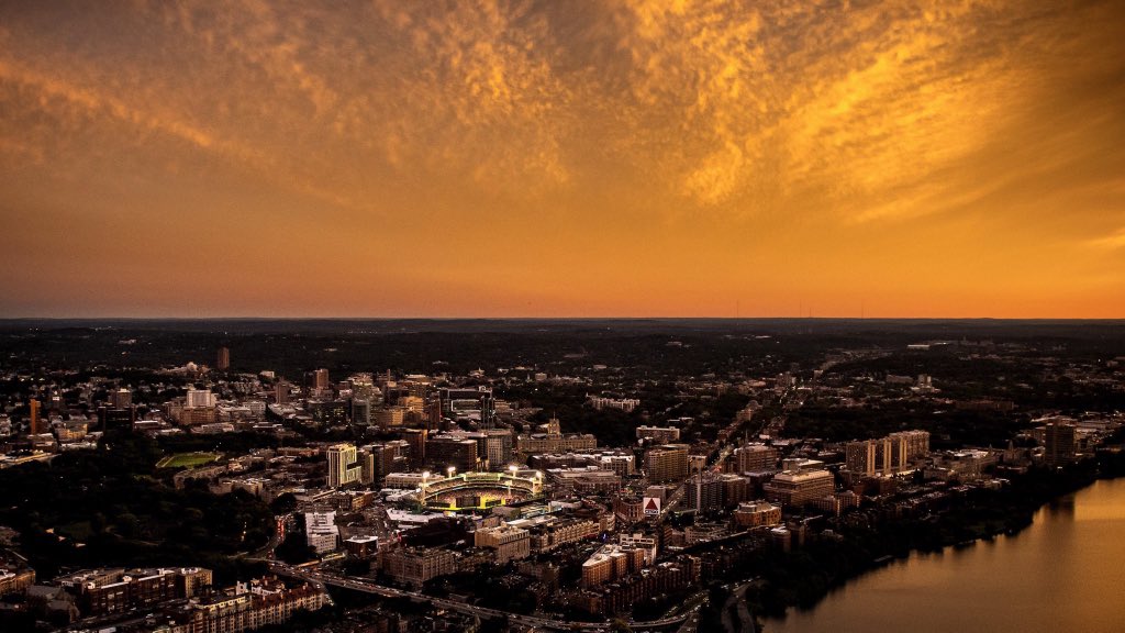 RedSox's tweet photo. The perfect sunset pic doesn’t exi... https://t.co/6Vdq2OGQP5