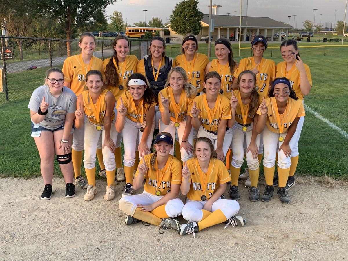 LNEagleSoftball's tweet image. JV has Huge night bringing home the Championship!!!
LN vs BSS 12-2
WP-McDowell 6K’s
Wilson/Haselhorst/Adkins combine for 7 hits/7 RBI’s
LN vs BS 12-5
WP-McDowell 5K’s
Aguirre/Haselhorst/Adkins combine for 6 hits/5 RBI’s