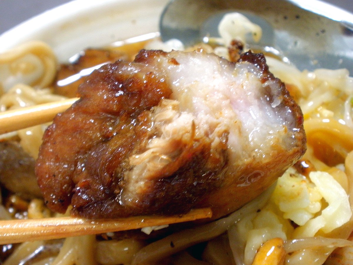 Twitter पर ナカニン 毎度おなじみセブンイレブンさんの中華蕎麦 とみ田さん監修豚ラーメン 今回のアレンジは豚キムチ 豚 塊 辛揚げ チーズ 生玉子 ンニクマシ 辛揚げは粉山椒で痺れをブースト あまり見た目がキレイではないですが美味しいです 豚キムチは Twitter पर ナカニン 毎度おなじみセブンイレブンさんの中華蕎麦 とみ田さん監修豚ラーメン 今回のアレンジは豚キムチ 豚 塊 辛揚げ チーズ 生玉子 ンニクマシ 辛揚げは粉山椒で痺れをブースト あまり見た目がキレイではないですが美味しいです 豚キムチは