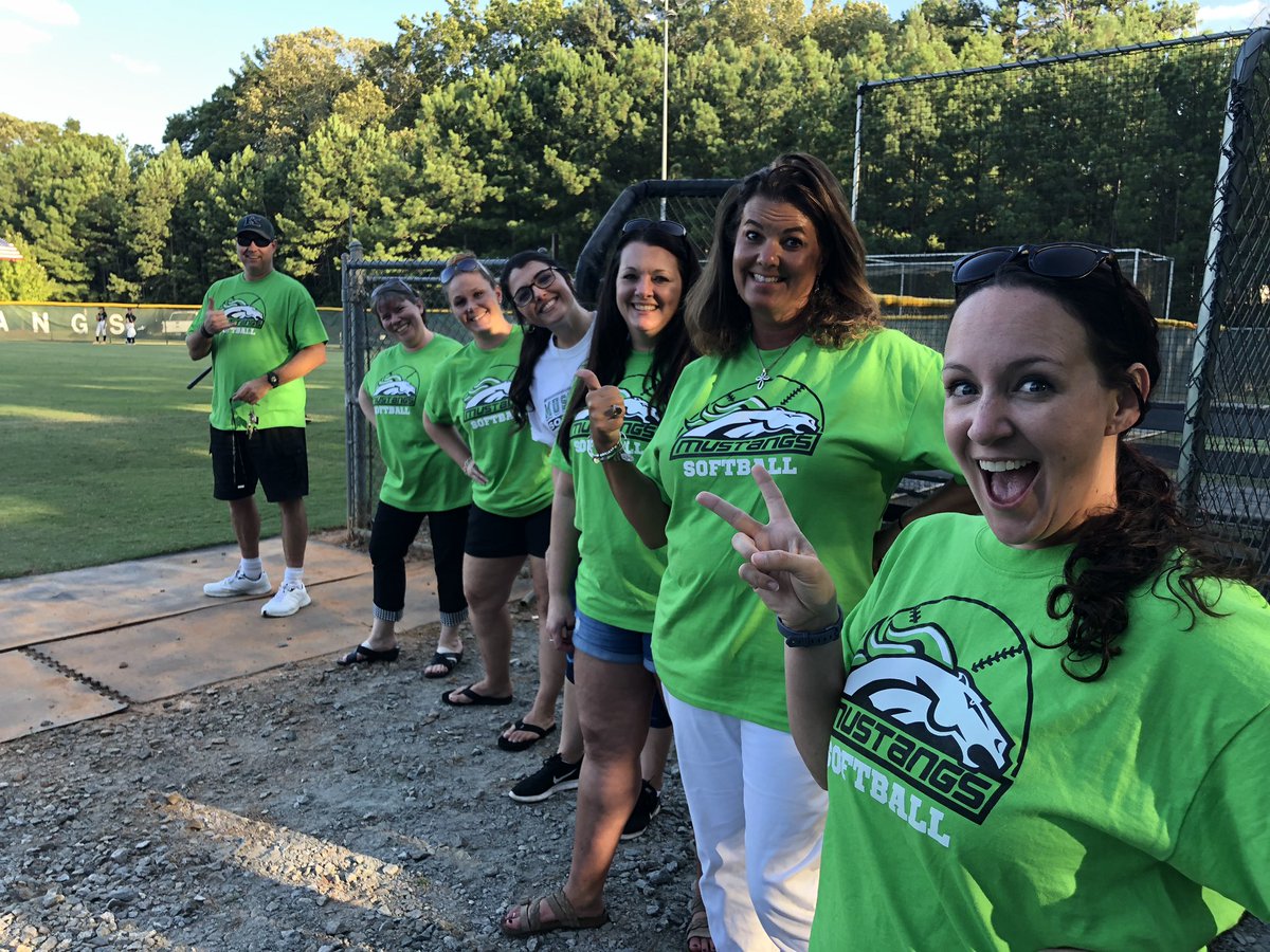 KMHS Art Davis tweet media