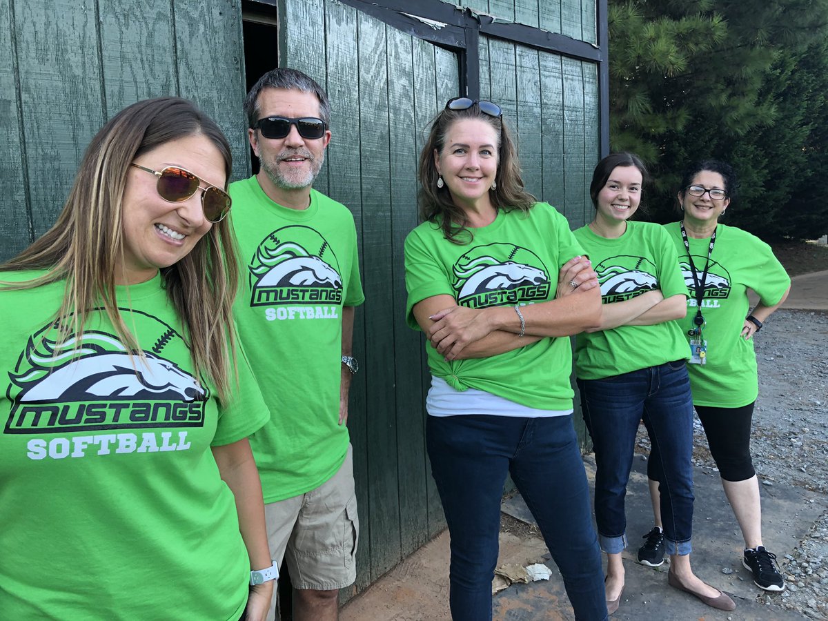 KMHS Art Davis tweet media