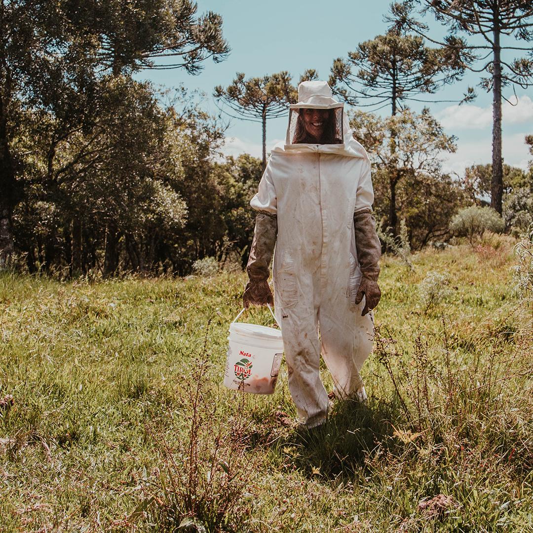 Did you know that pesticides can be harmful or even deadly to bees and their habitat? Organic pesticides are just as readily available and effective at keeping unwanted pests at bay, and they won’t produce damaging chemicals that might harm pollinators like bees in the process.