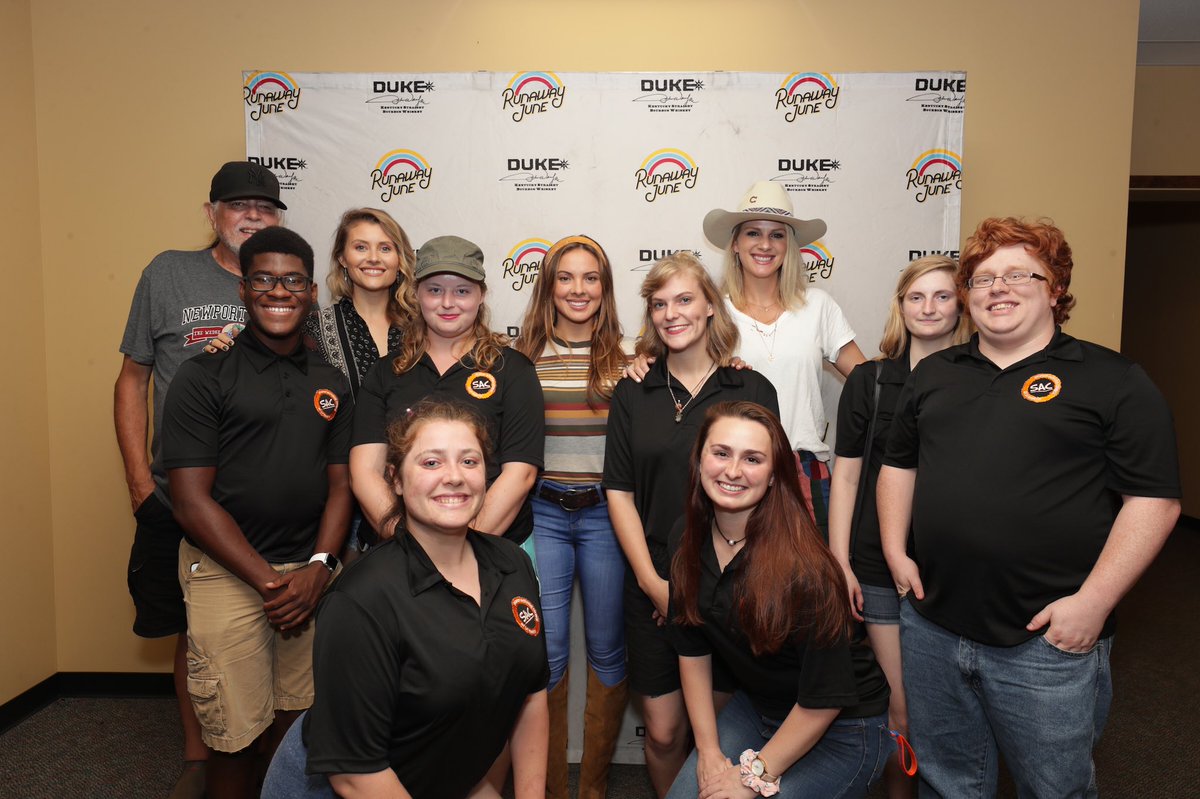 It’s student night at the <a href="/TNSoybean/">TN Soybean Festival</a> Festival! We’re thrilled to have <a href="/runawayjune/">Runaway June</a> in Martin tonight! #beutmproud #tnsoybeanfestival
