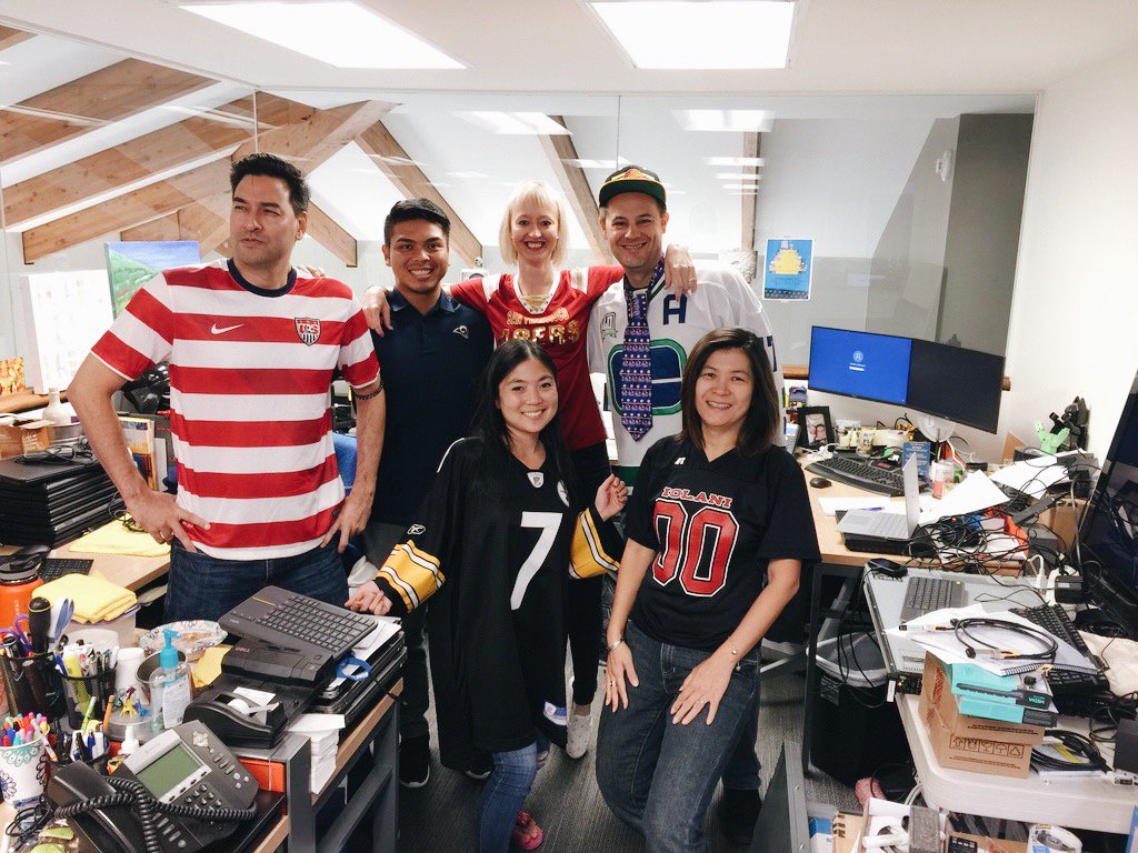 ProServiceHI's tweet photo. It's National Payroll Week! If you haven't seen our twinning Tuesday post check it out! Yesterday was sports day themed in our offices! Check it out!
#ProServiceHawaii #NationalPayrollWeek #CompanyCulture https://t.co/nATjcG0MLp