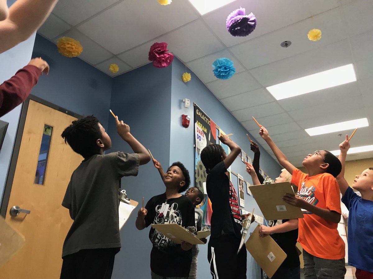 The fractions class ⁦<a href="/HSDGifted/">HSD Gifted Program</a>⁩ did a #realworld scavenger hunt today. Lightbulbs kept shining as we discovered new fractions all over the halls ⁦<a href="/HazelwoodSD/">Hazelwood School District</a>⁩ #math #gtchat