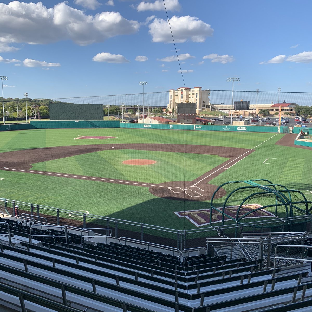 justincryer's tweet photo. First class facilities for @TxStateBaseball Thanks to coach @trouty16 for allowing @MarucciSports to be part of the program! #EatEmUp https://t.co/UAxCm5NHNC
