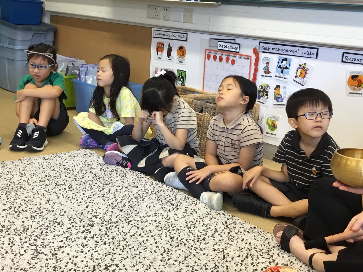 2twrchk's tweet photo. Working on developing our core mindful practice of listening to the sound bowl #rchkpyp https://t.co/Ua39IGZj1g