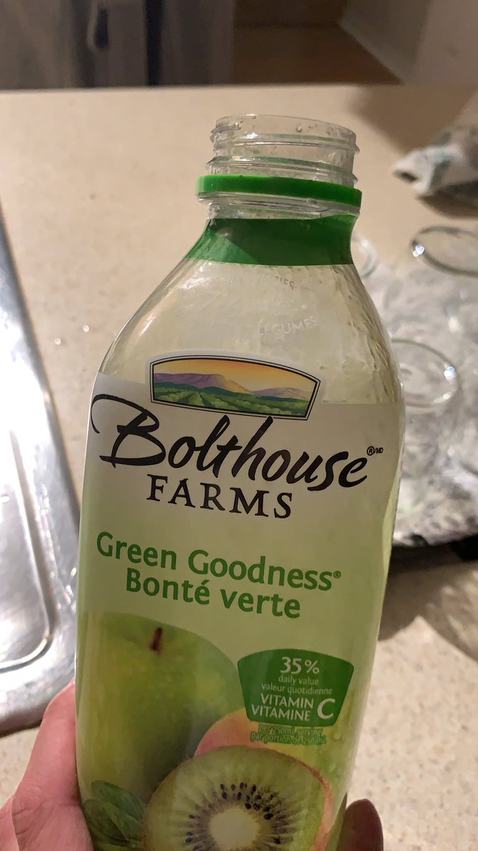 chebstr's tweet photo. I can’t be the only who’s been calling this delicious @BolthouseFarms juice “BOAThouse”  #FreshlySqueezedMistake https://t.co/fFOFE9Hpt6