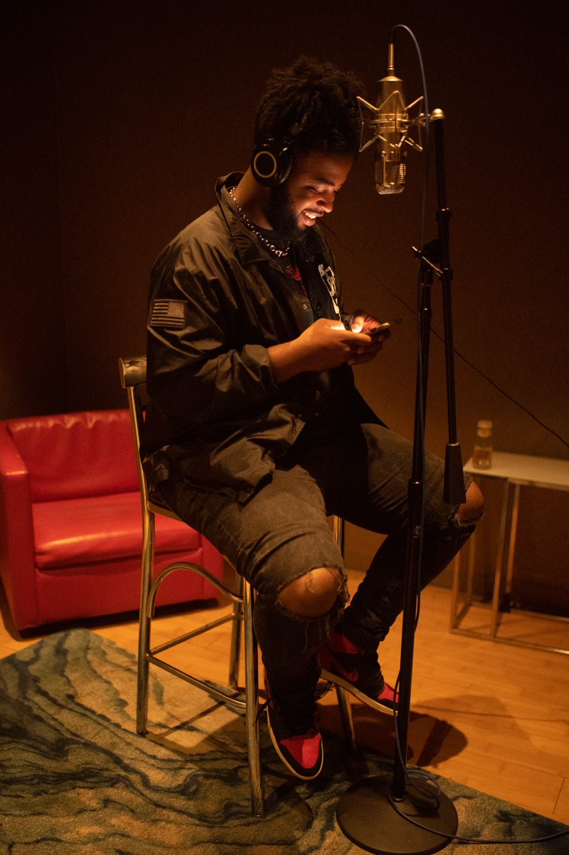 mattesounds's tweet photo. otw 🛩🌎 https://t.co/hJ545EoDDP