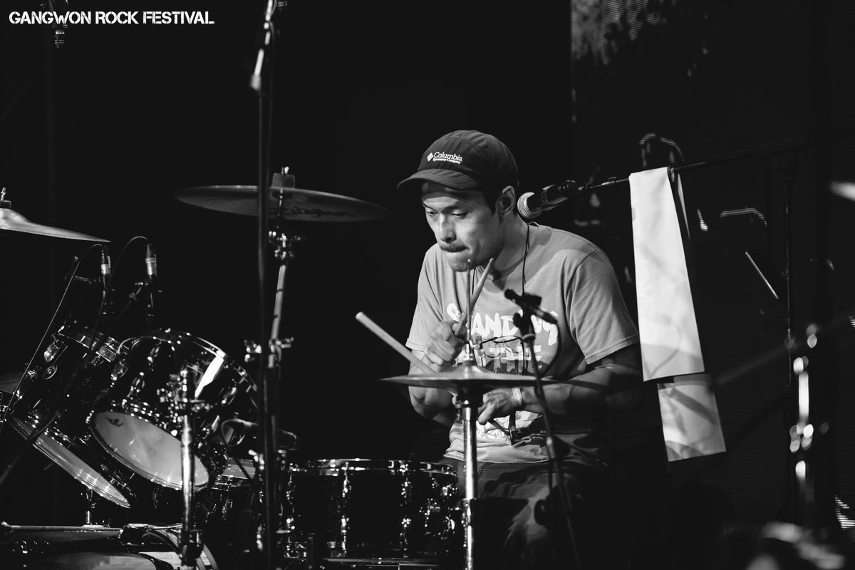 <GANGWON ROCK FESTIVAL 2019>

노선택과 소울소스
08.17.SAT / SEORAK STAGE

-
SET LIST

01. Red Tiger
02. The Night of Mt. Naeba
03. Sing a Song and Dance
04. Steppin' on
05. Sound Man
06. 향농가
07. 조랑말을 타고

더보기 > hoy.kr/0hvj8