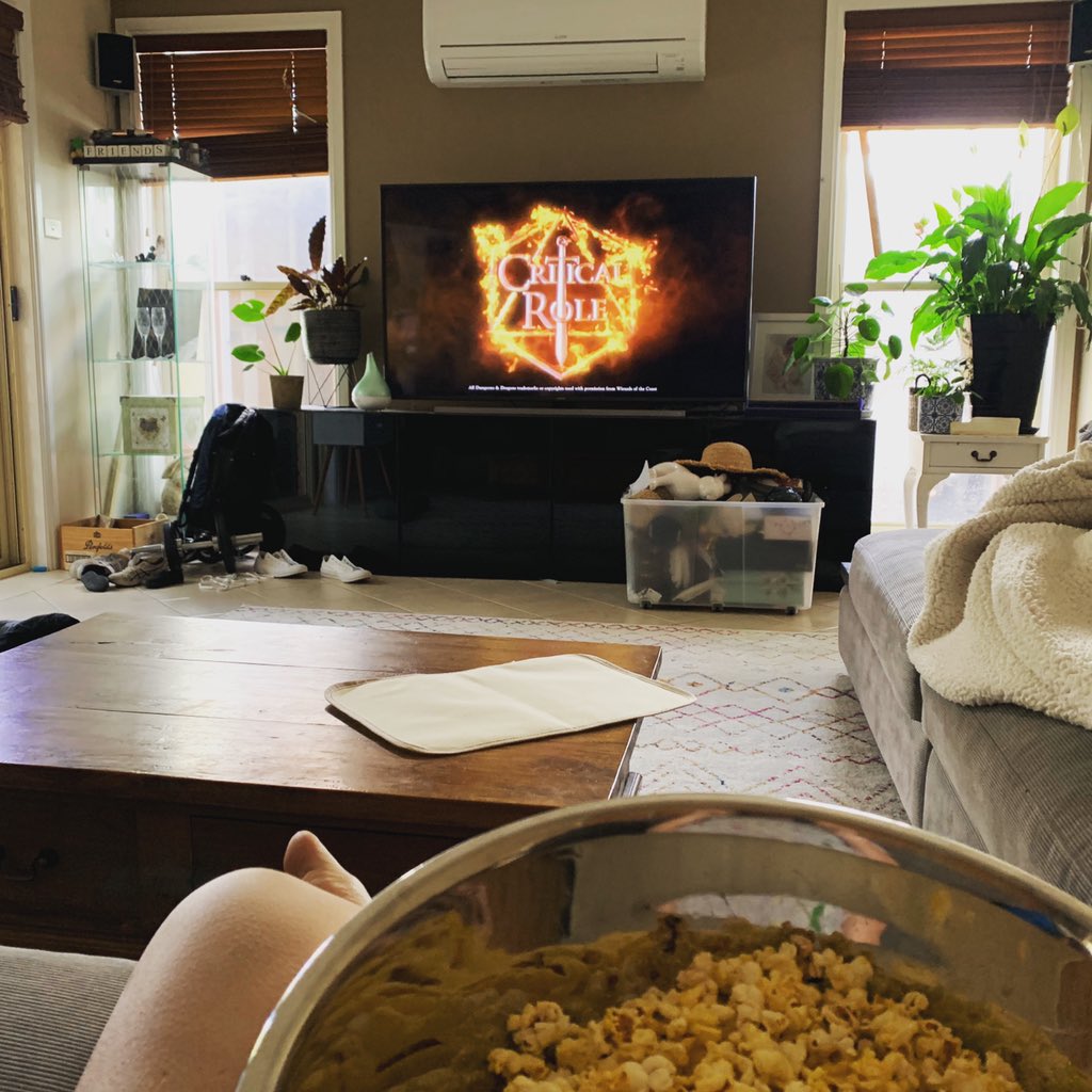 tehlawlzx's tweet photo. Mother
Effing
Friday
#criticalrole #aussiecritters #dnd https://t.co/IHQ69L3iJe
