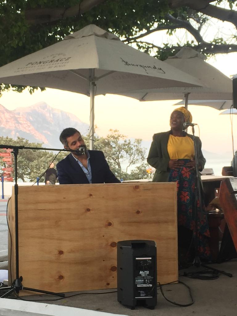 Hey hey, it's Friday!🎉

Watch the rugby LIVE on our big screen at #TapasBurgundy. Enjoy our brandy special: Double Richeleau &amp; coke - R35 🇿🇦

The talented #ShadesOfAfrica duo are back by popular demand and will be playing outside #BurgundyRestaurant tonight! 🎤🎼