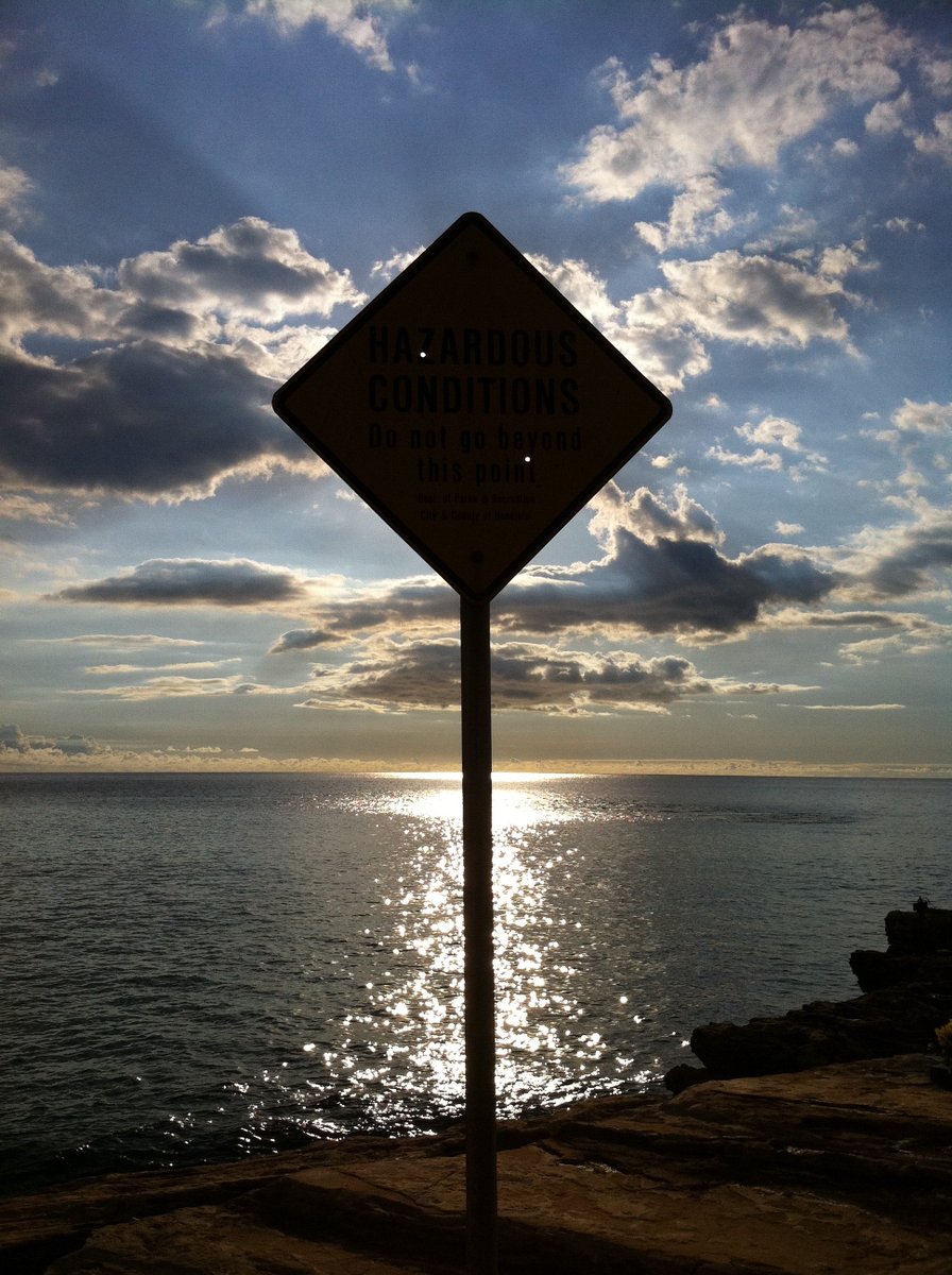 GeodeDigital's tweet photo. End of the road...🌤🤙
#geodedigital #marketingsolutions #socialmedia #management #digitalmarketing #optimization #surfer #surfing #fishing #hawaii #surfersformaunakea https://t.co/FMS8MCxKe7