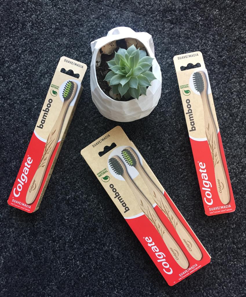 christopher3f's tweet image. Congratulations to Colgate Mexico who launched a new Toothbrush made from 100% natural biodegradable bamboo . Recyclable packing and soft bristles. #teamcolgate.