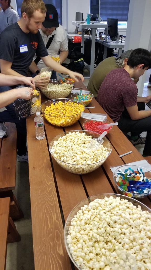 nathanc's tweet image. Best popcorn bar and AR demos to @streem_pro #pdxtechcrawl #pdxtechcrawlawards