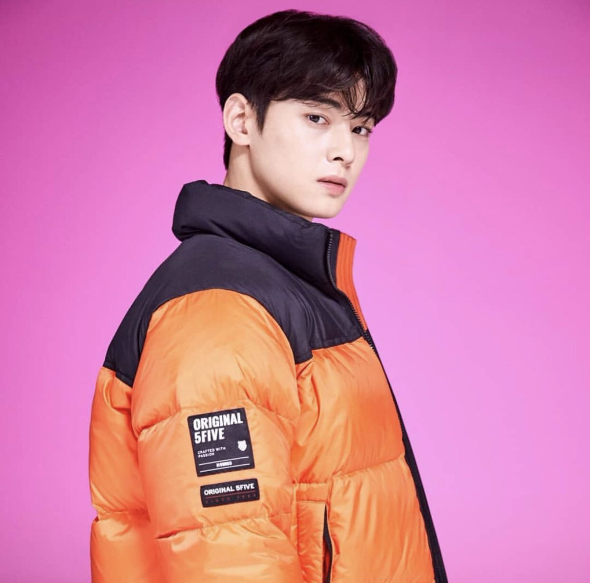 ChaeunwooTH's tweet photo. [PIC] F/W #ชาอึนอู x K-Swiss Lookbook  ✨
 
#아스트로 #ASTRO #CHAEUNWOO #이동민 #차은우 #신입사관구해령 #ชาอึนวู #ชาอึนอู @offclASTRO
📎 https://t.co/lY8jSwHQ5s https://t.co/iDgiJ9LLZZ
