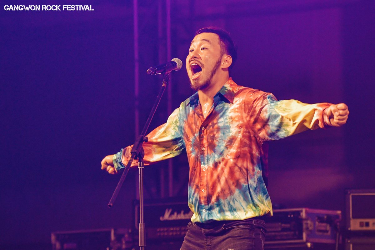 <GANGWON ROCK FESTIVAL 2019>

넘버원코리안 No.1 Korean
08.17.SAT / SEORAK STAGE

-
SET LIST

01. 상하이
02. 로사
03. Dancing Tonight
04. 빨주노초파남보
05. ㄱㄴㄷ
06. 여행은 시작된다
07. 스나이퍼K
08. 친구야
09. 외롭지 말아요
10. 사노라면

더보기 > hoy.kr/bNpuP