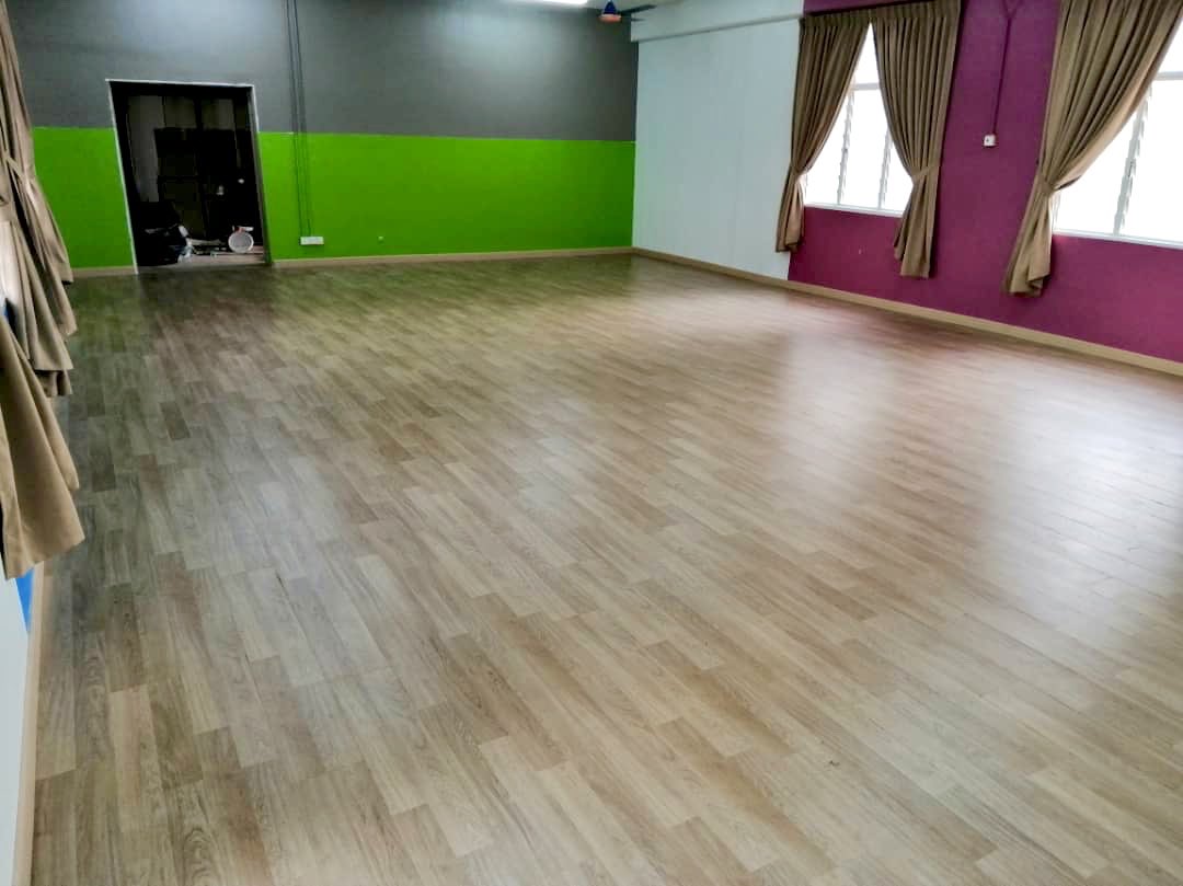 ytlfoundation's tweet photo. We are excited to see the outcome of the Frog Classroom at SMK Payah Rumput that is currently being transformed by @sunpower, Alor Gajah, Melaka. The classroom is almost done!
#frogclassroom
#frogclassroommakeover https://t.co/Tkh3s6elEk